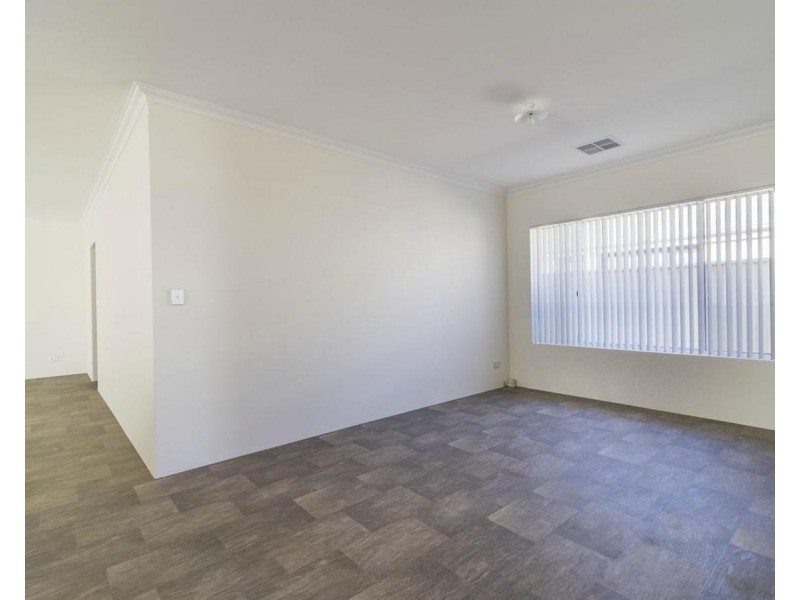 6 Scrubwren Circuit, Alkimos WA 6038