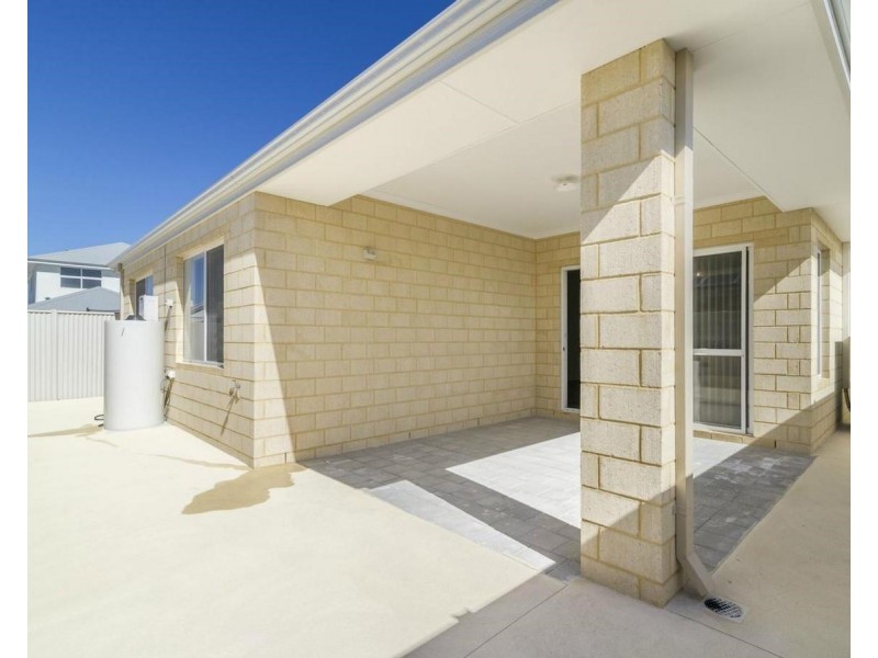 6 Scrubwren Circuit, Alkimos WA 6038