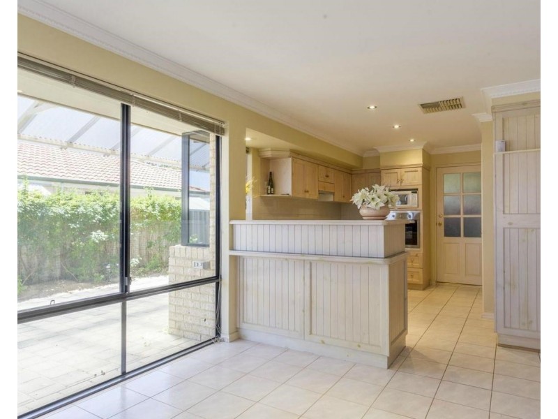 15 Bellerive Boulevard, Madeley WA 6065