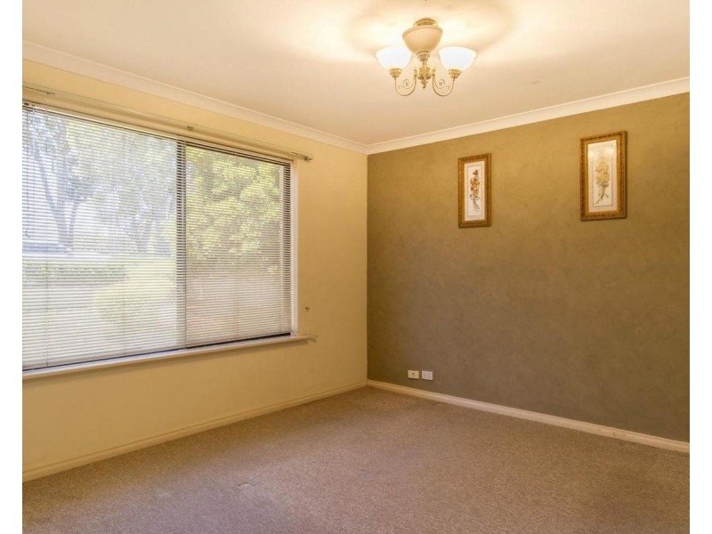 15 Bellerive Boulevard, Madeley WA 6065