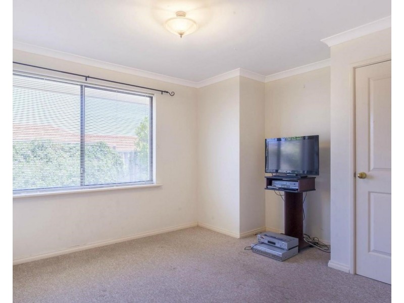 15 Bellerive Boulevard, Madeley WA 6065