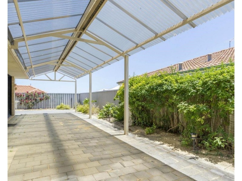 15 Bellerive Boulevard, Madeley WA 6065