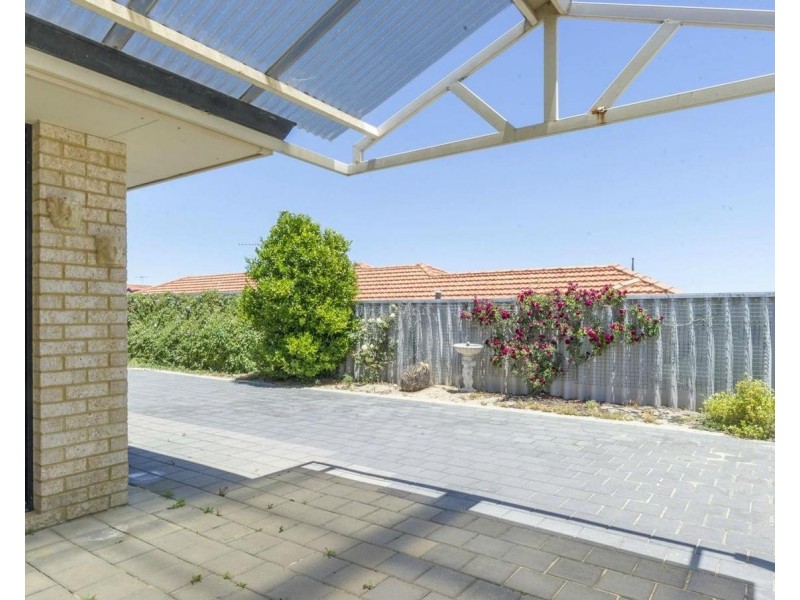 15 Bellerive Boulevard, Madeley WA 6065