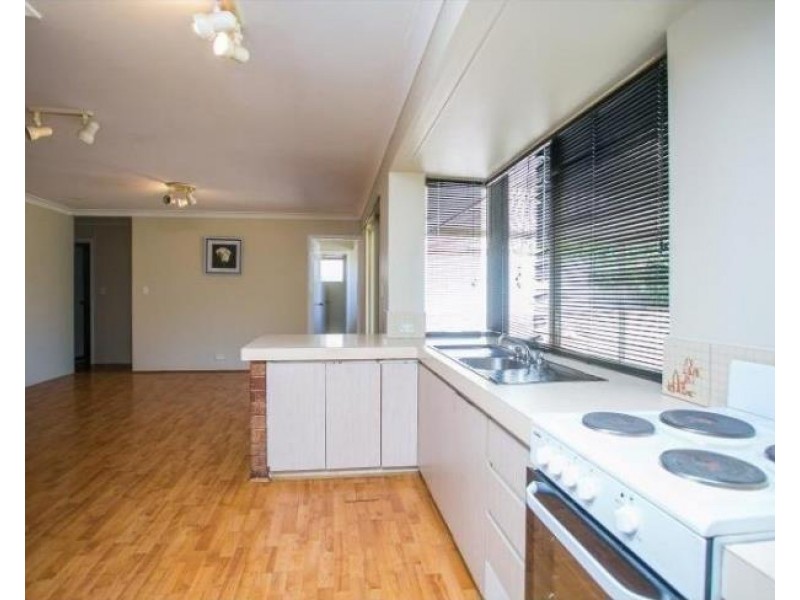 28 Parin Road, Marangaroo WA 6064