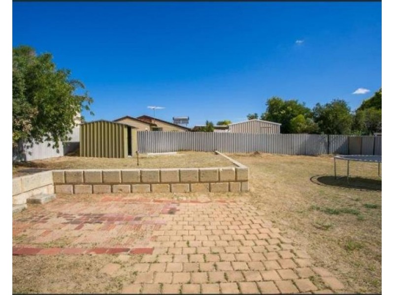 28 Parin Road, Marangaroo WA 6064