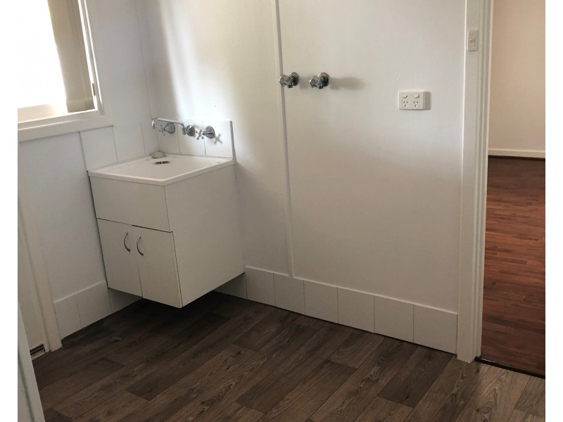 24D Connell Way, Girrawheen WA 6064