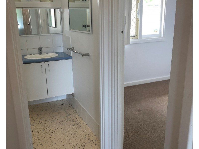 24D Connell Way, Girrawheen WA 6064