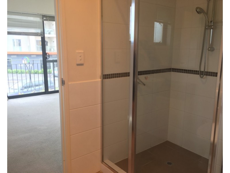 1/12  Leila Street, Cannington WA 6107