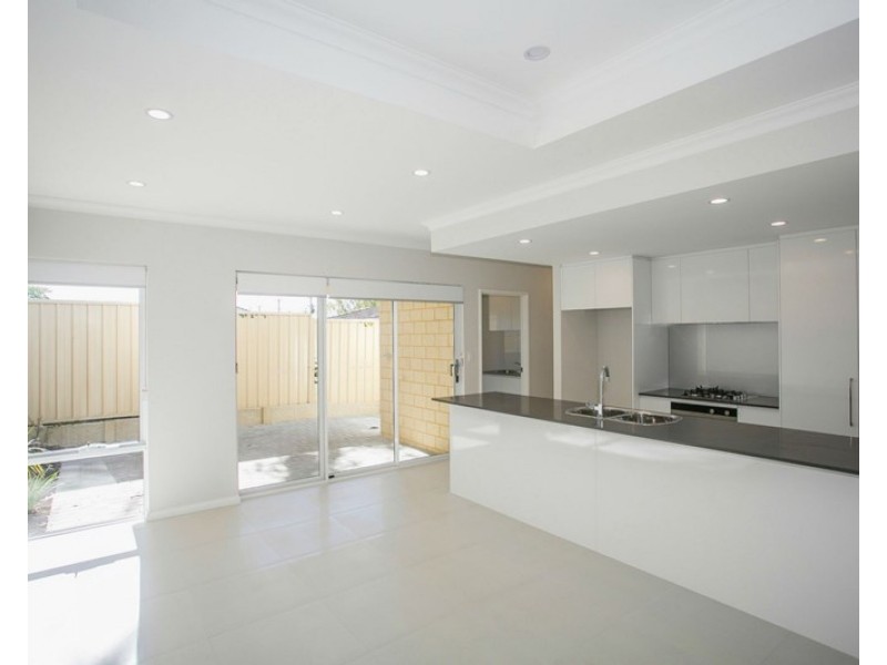 176A Ravenswood Drive, Nollamara WA 6061