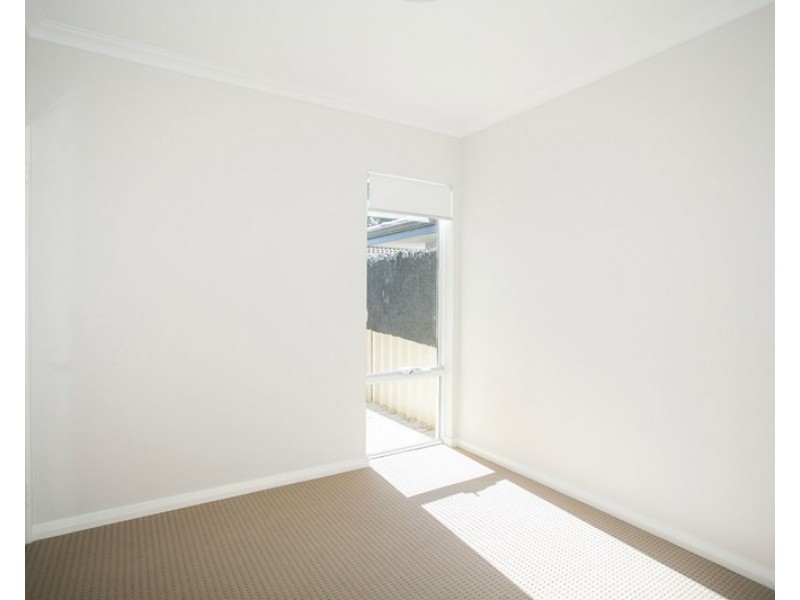 176A Ravenswood Drive, Nollamara WA 6061