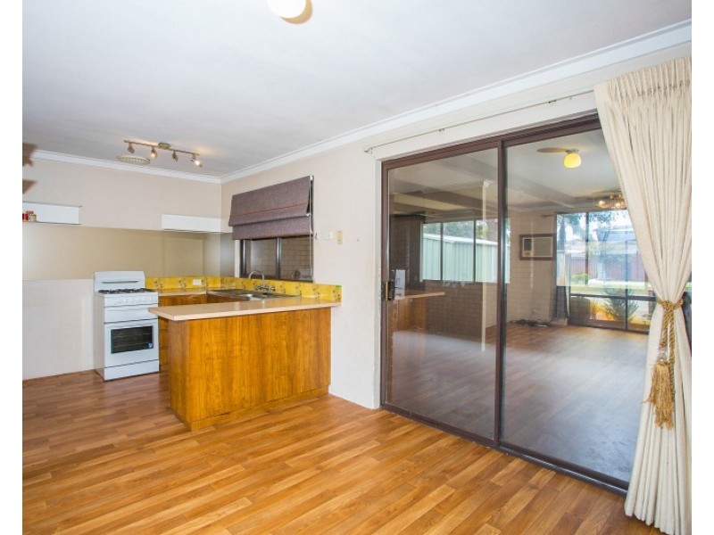 26 Thorburn Avenue, Beechboro WA 6063