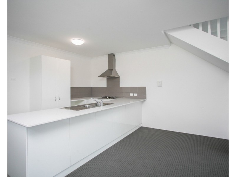 46/558 Metcalfe Road, Ferndale WA 6148