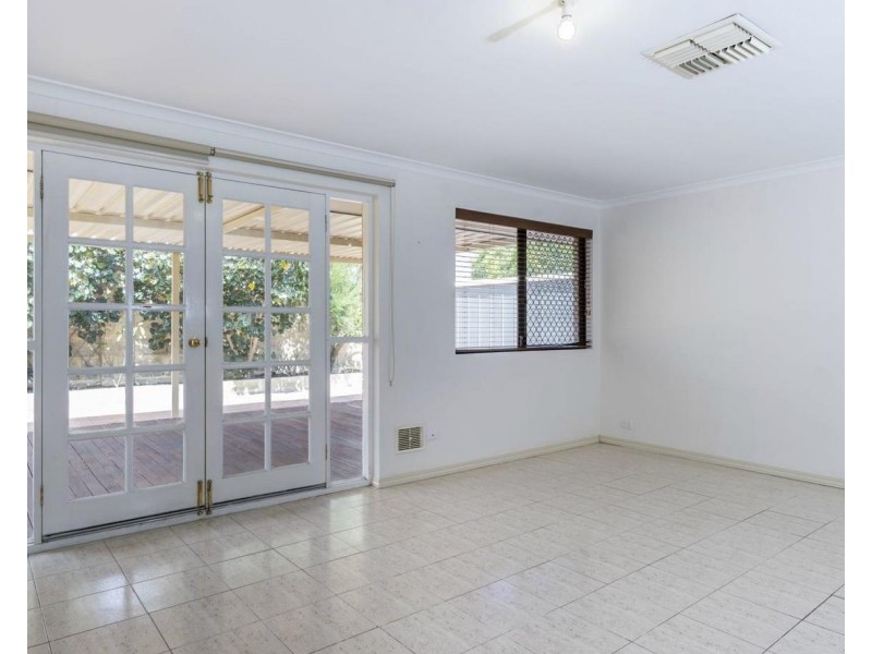 54 Terelinck Crescent, Redcliffe WA 6104