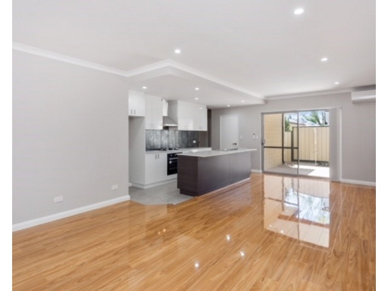 15D Sixth Road, Armadale WA 6112