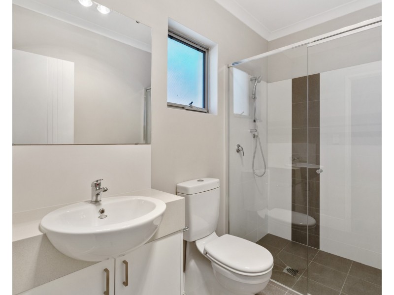 15D Sixth Road, Armadale WA 6112