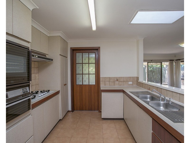 25 Sylvana Way, Willetton WA 6155