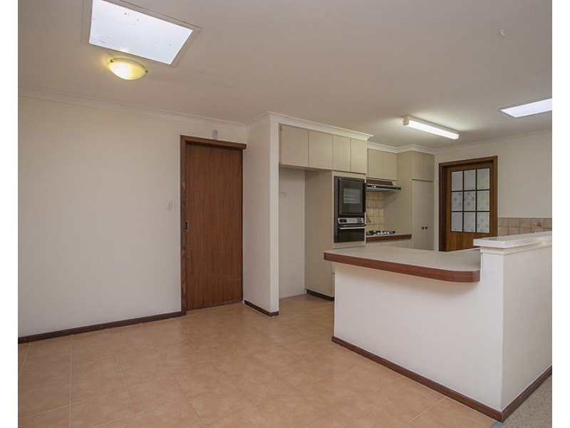 25 Sylvana Way, Willetton WA 6155