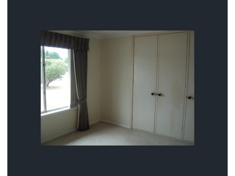 91 Carisbrooke  Street, Maddington WA 6109