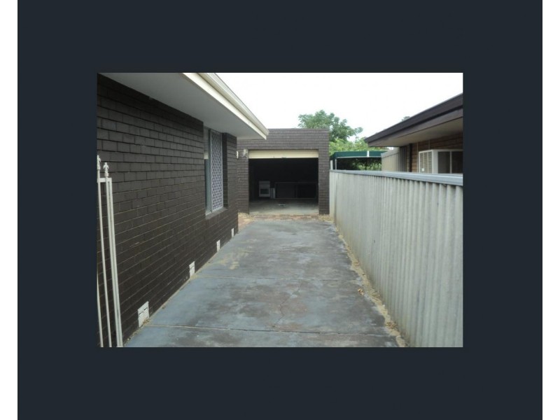 91 Carisbrooke  Street, Maddington WA 6109