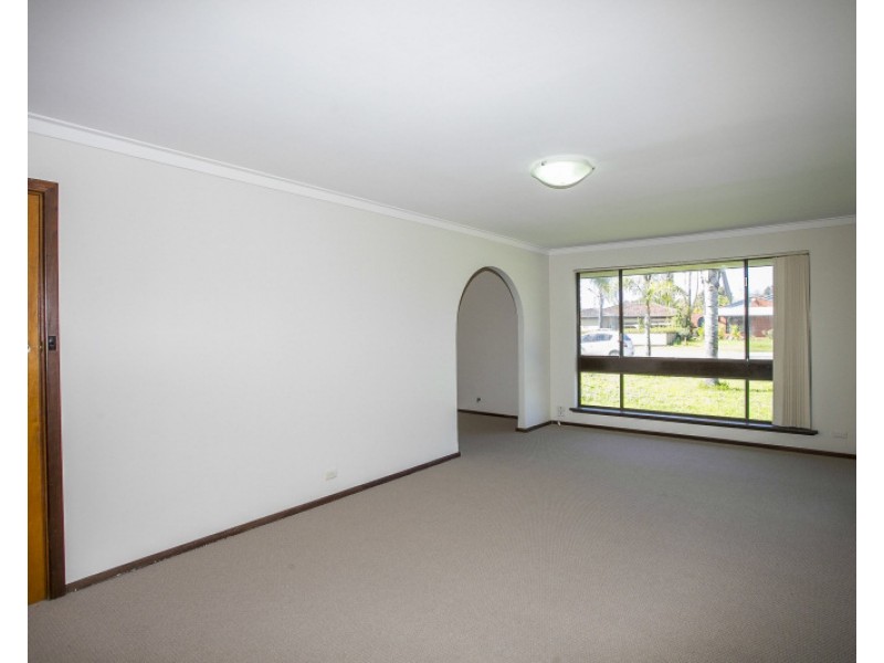 20 Baker Court, Langford WA 6147