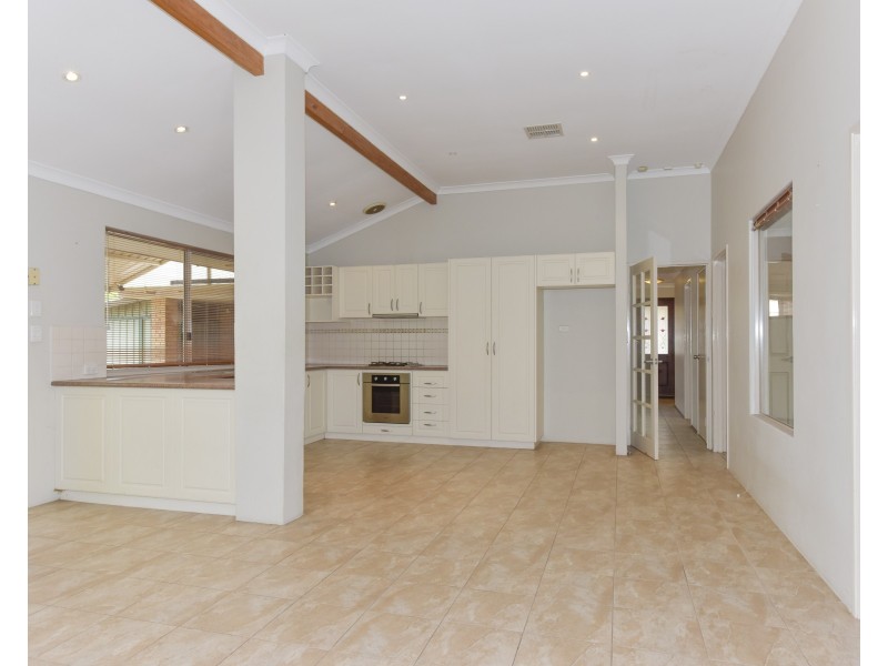 7 Minto Court, Success WA 6164