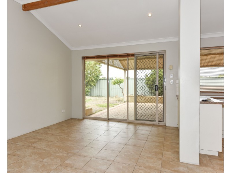 7 Minto Court, Success WA 6164