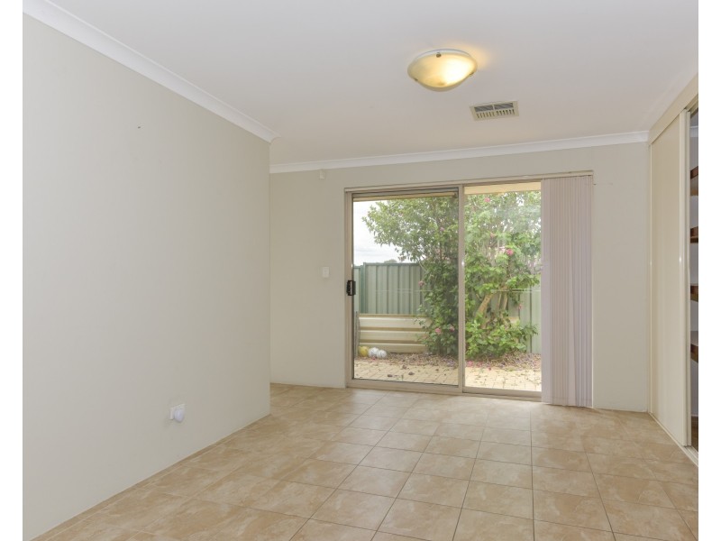 7 Minto Court, Success WA 6164