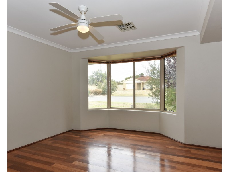 7 Minto Court, Success WA 6164