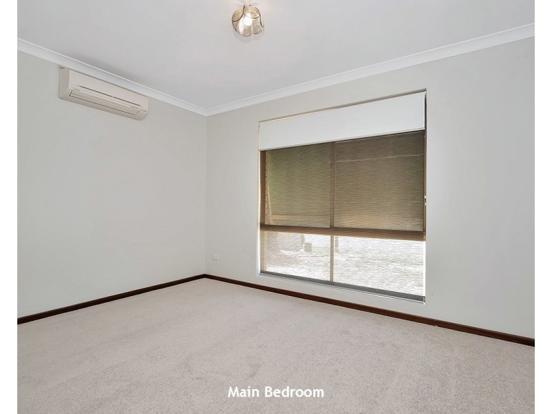 8 Cocos Grove, Kiara WA 6054