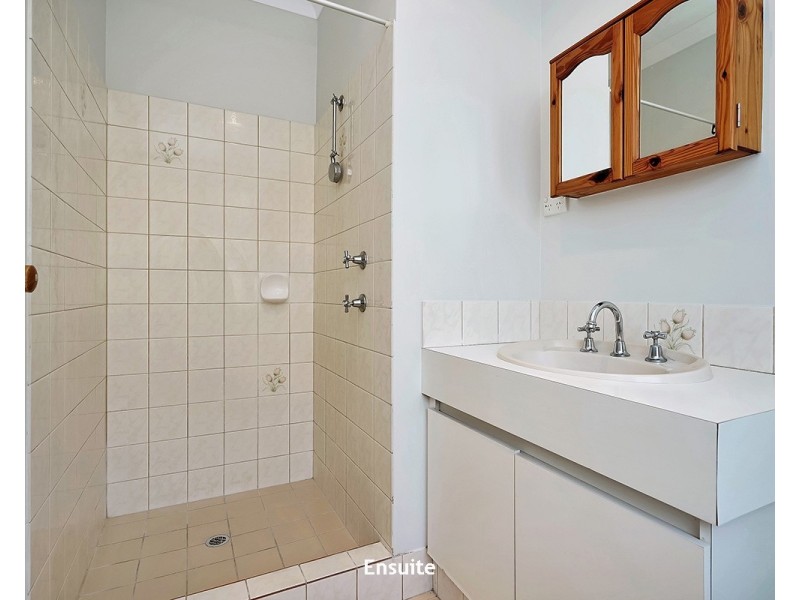 8 Cocos Grove, Kiara WA 6054