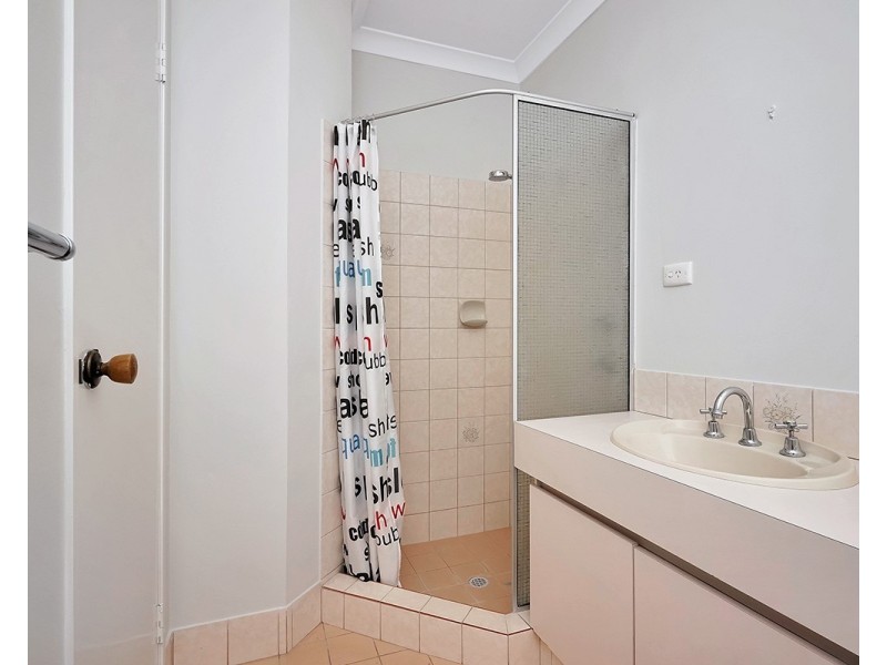 8 Cocos Grove, Kiara WA 6054