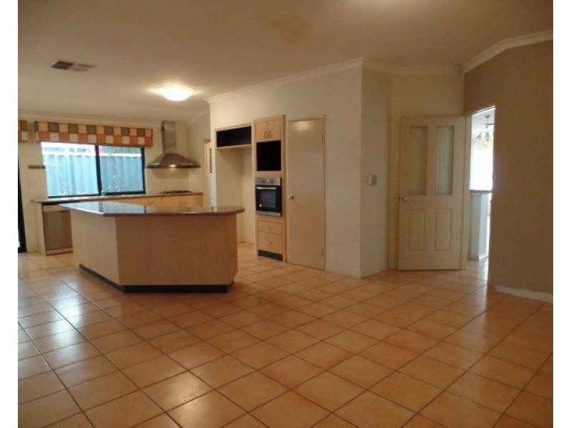 69 Montebello Avenue, Heathridge WA 6027