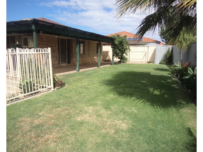 3 Cocos Place, Marangaroo WA 6064