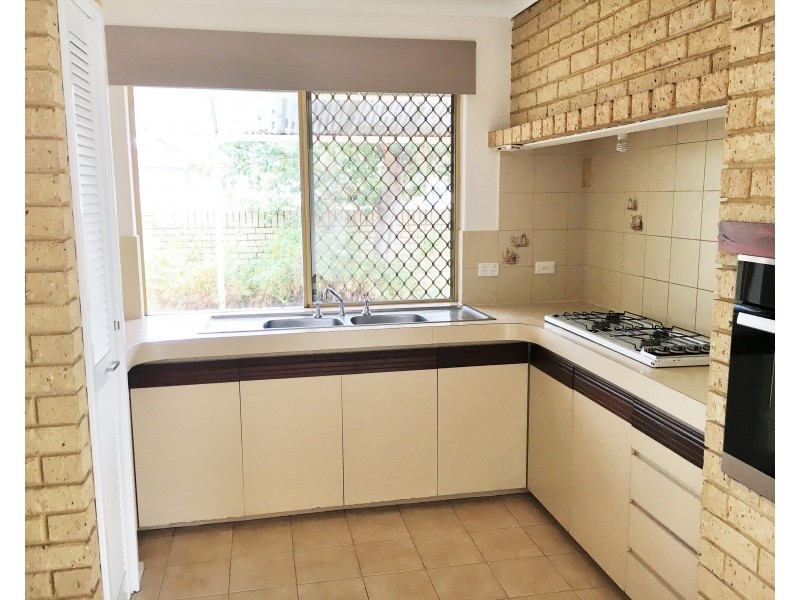 1/12 Fogerthorpe Crescent, Maylands WA 6051