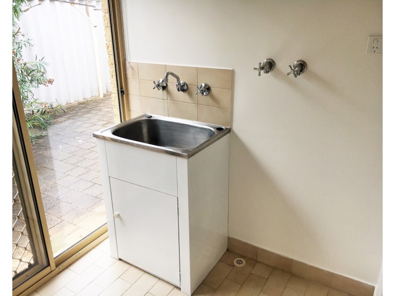 1/12 Fogerthorpe Crescent, Maylands WA 6051