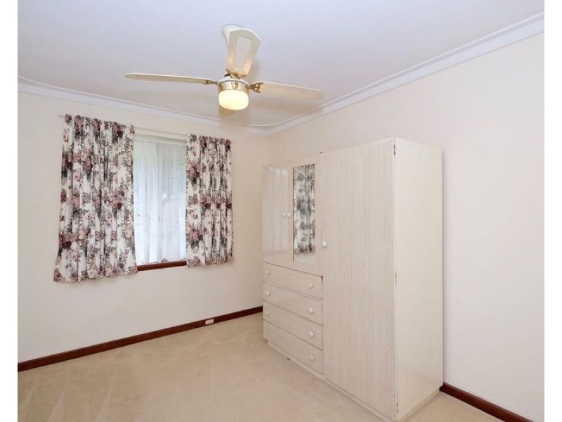 1 Warner Road, High Wycombe WA 6057