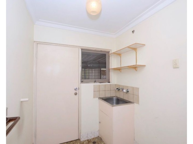 1 Warner Road, High Wycombe WA 6057