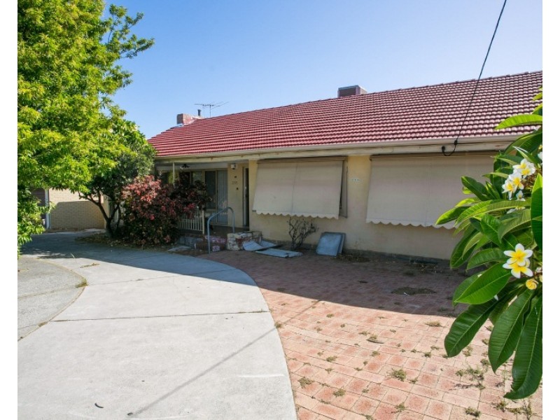 235 Flinders Street, Yokine WA 6060