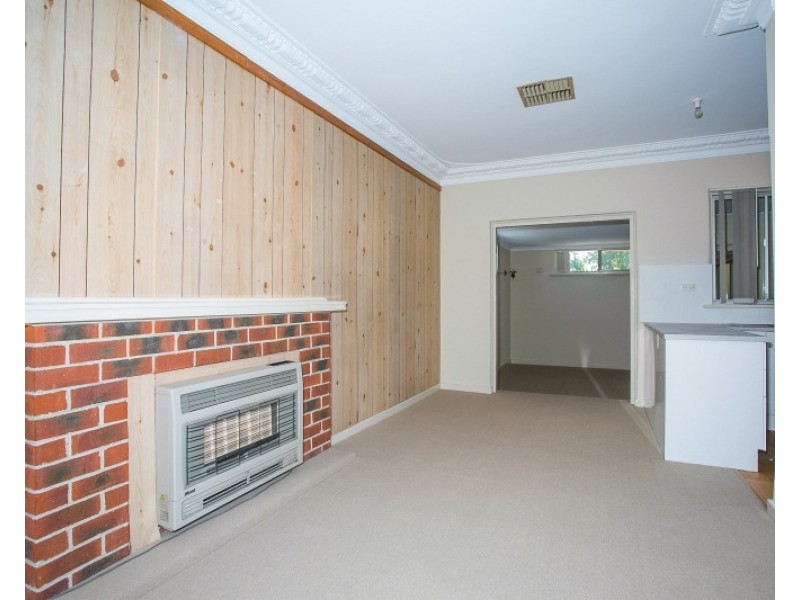 235 Flinders Street, Yokine WA 6060