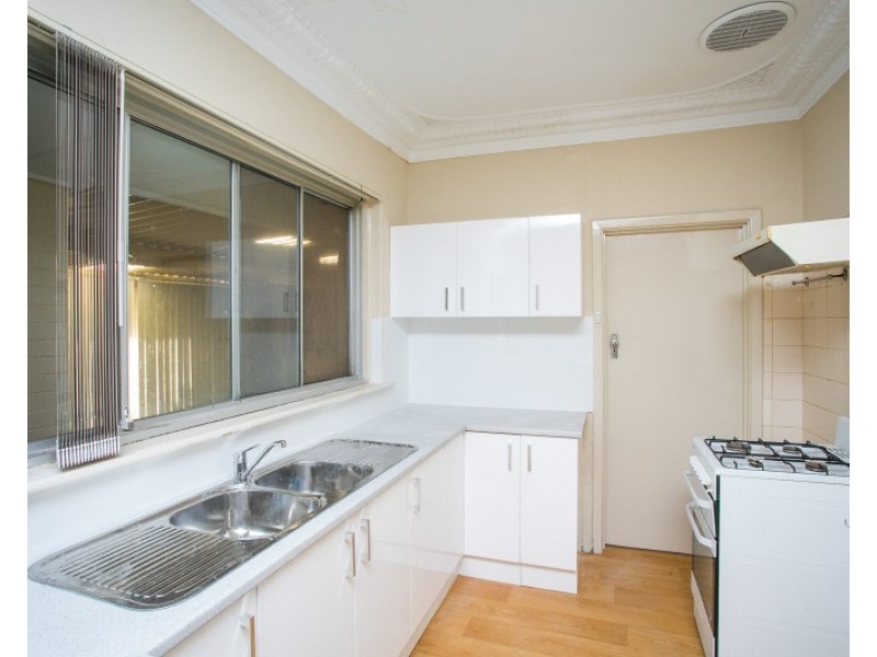 235 Flinders Street, Yokine WA 6060