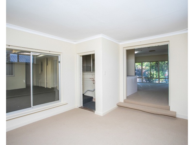 235 Flinders Street, Yokine WA 6060