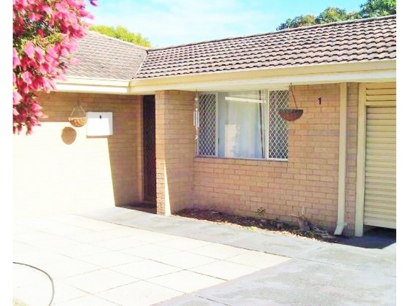 1 Hart Court, Wanneroo WA 6065