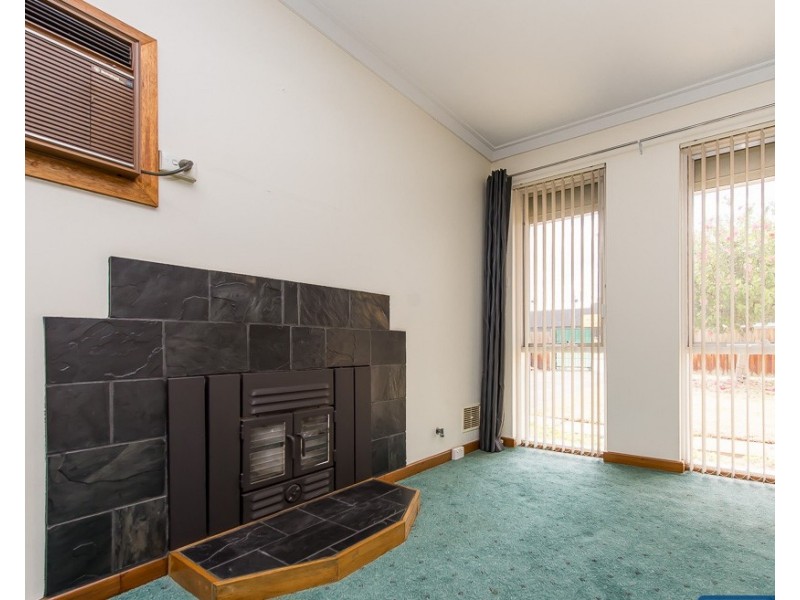 31 Embleton Avenue, Embleton WA 6062