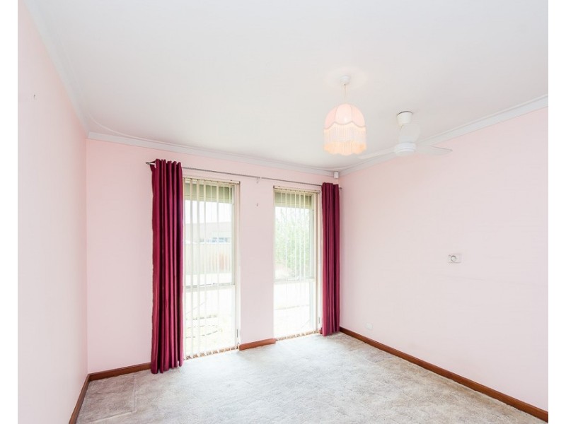 31 Embleton Avenue, Embleton WA 6062