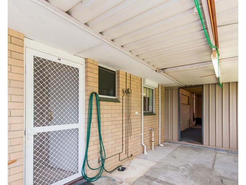 31 Embleton Avenue, Embleton WA 6062