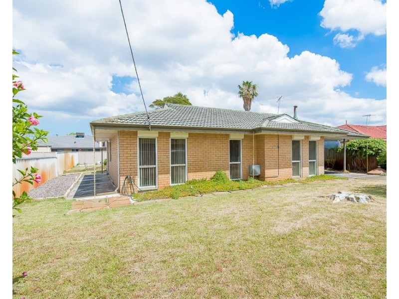 31 Embleton Avenue, Embleton WA 6062