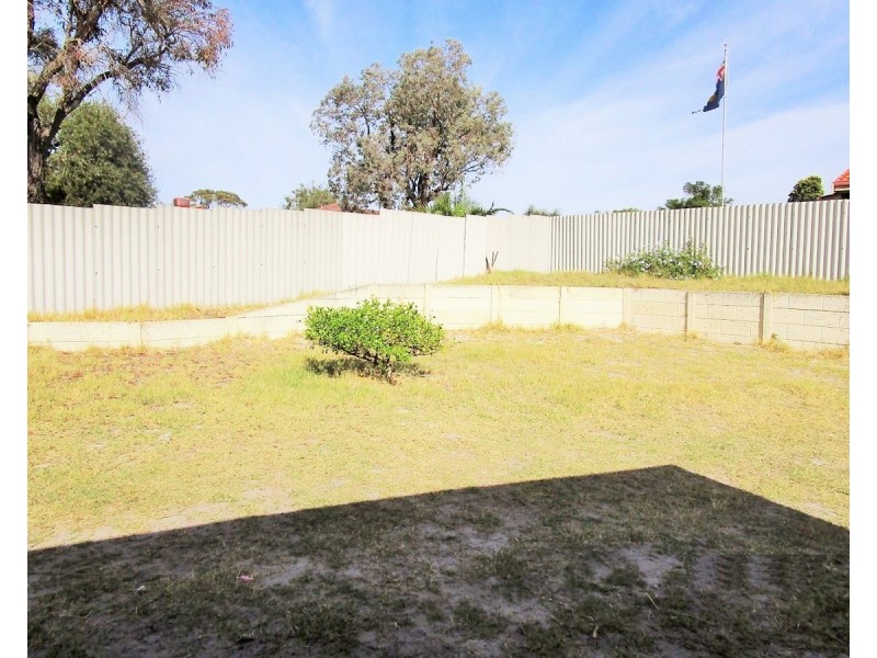 2 Small Street, Beechboro WA 6063