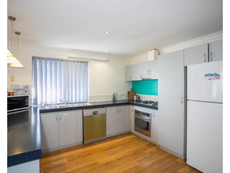19A Coonawarra Drive, Caversham WA 6055