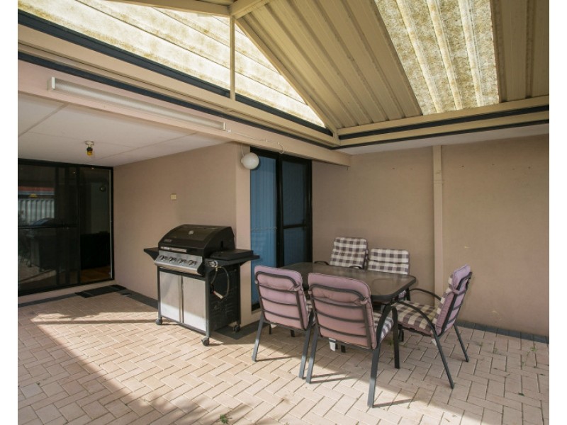 19A Coonawarra Drive, Caversham WA 6055