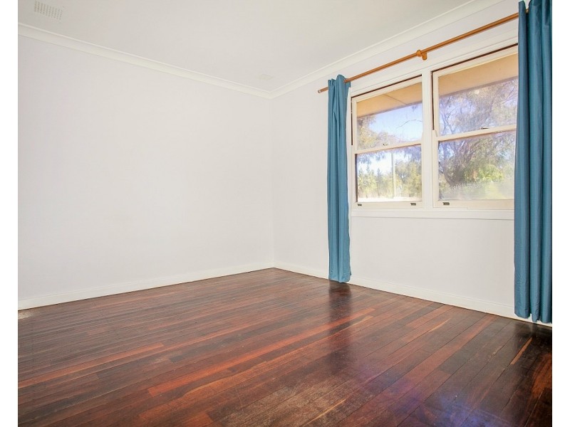 9 Woolgar Way, Lockridge WA 6054